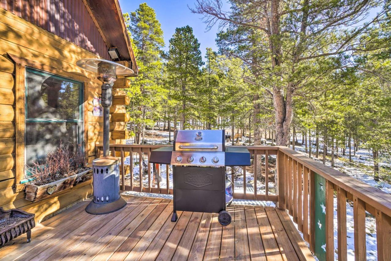 Secluded Black Hawk Log Cabin With Fire Pit! Bagian luar foto
